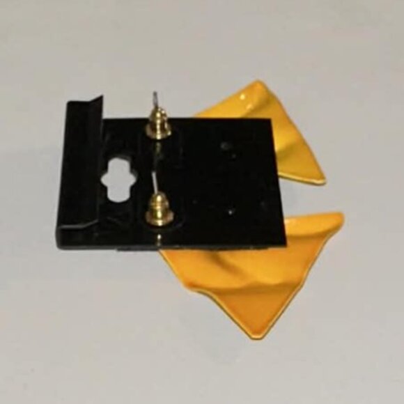 Mod yellow and black enamel triangle geometric earrings - Picture 2 of 2